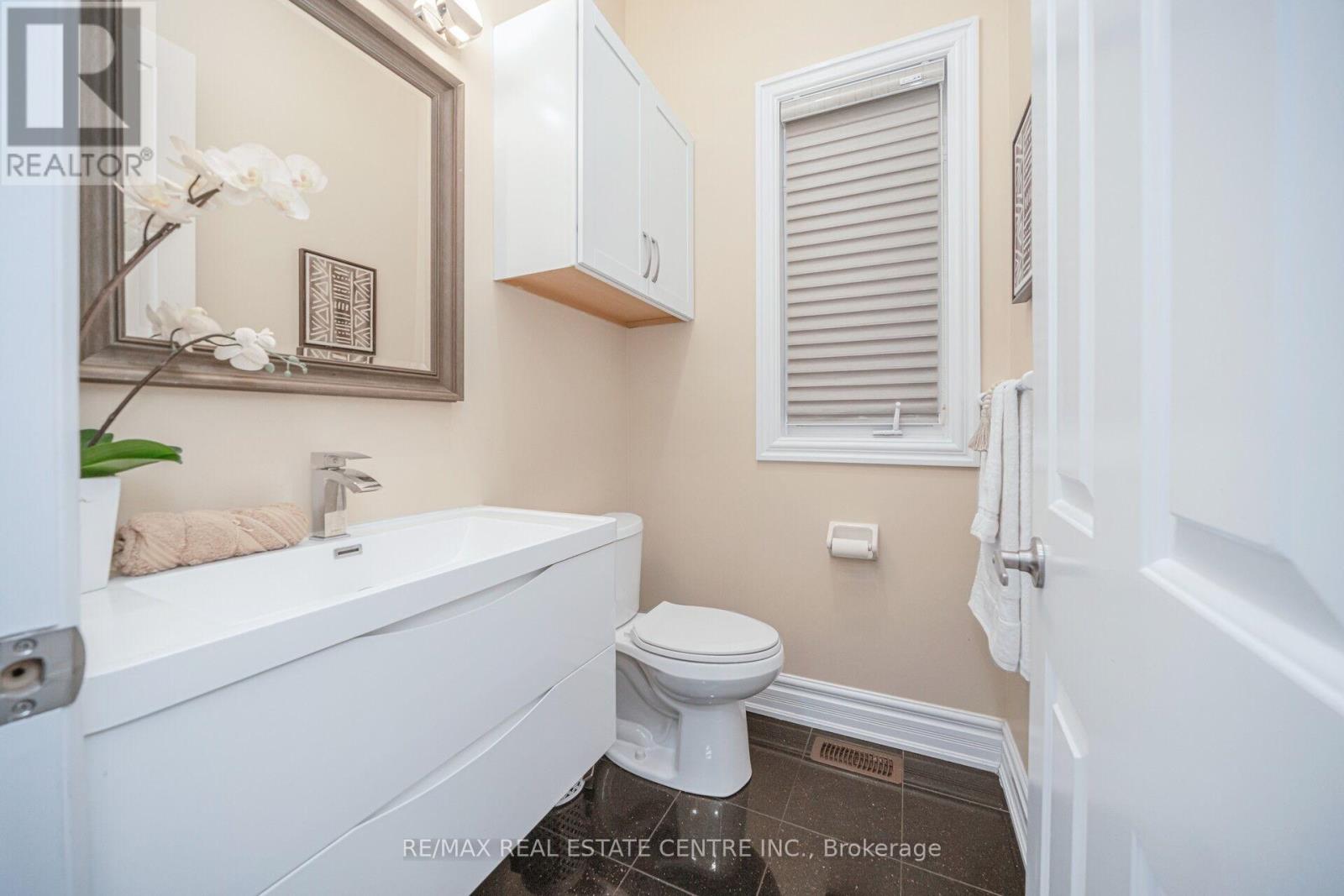 15 Interlacken Drive, Brampton (Credit Valley), Ontario  L6X 0Y1 - Photo 20 - W12447006