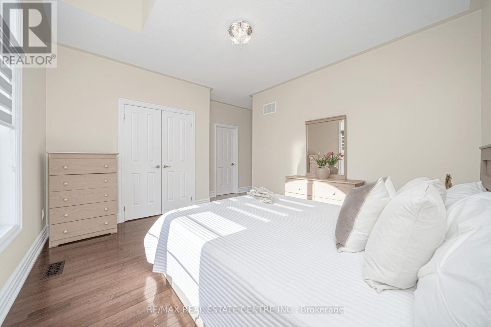 15 Interlacken Drive, Brampton (Credit Valley), Ontario  L6X 0Y1 - Photo 37 - W12447006