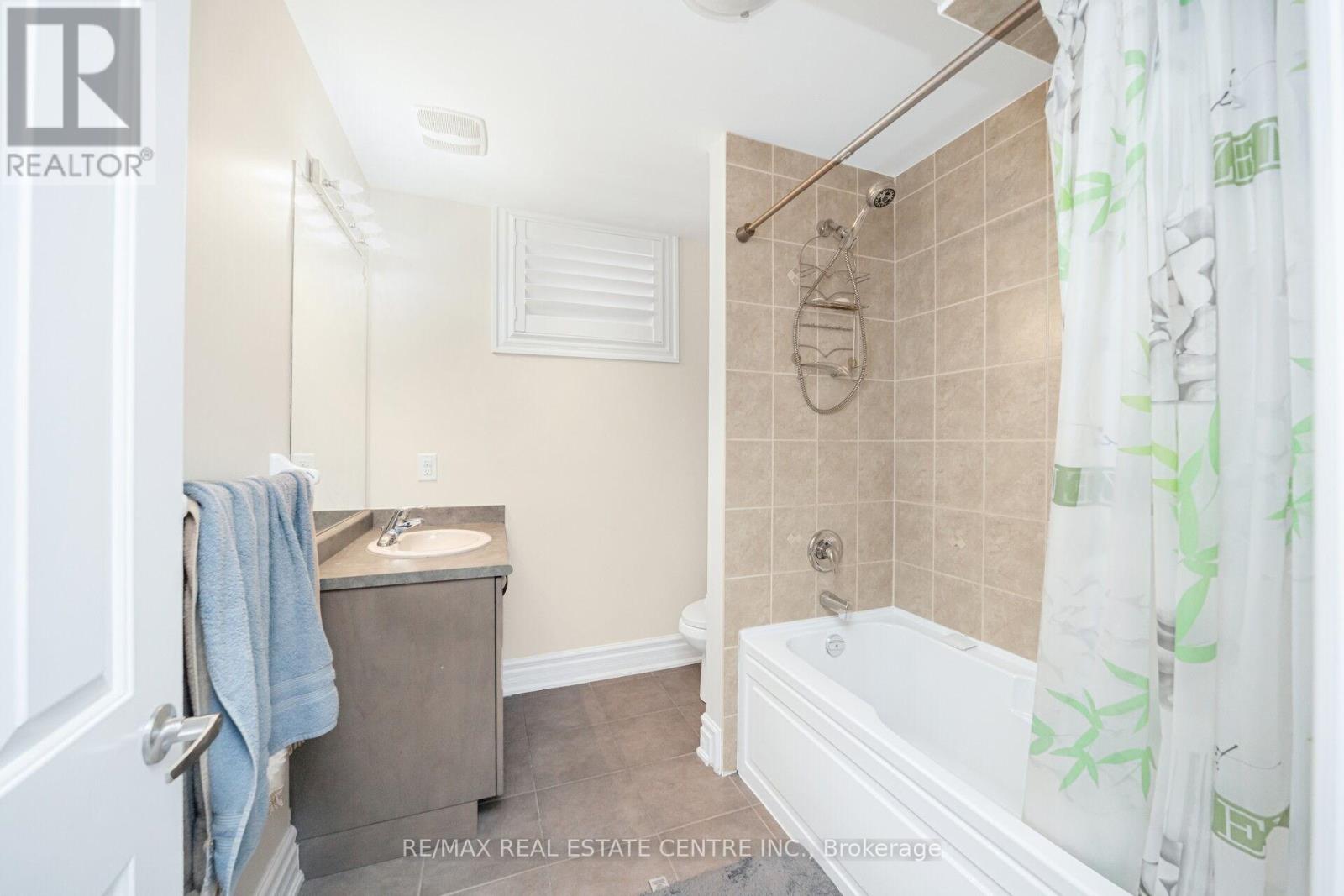 15 Interlacken Drive, Brampton (Credit Valley), Ontario  L6X 0Y1 - Photo 44 - W12447006
