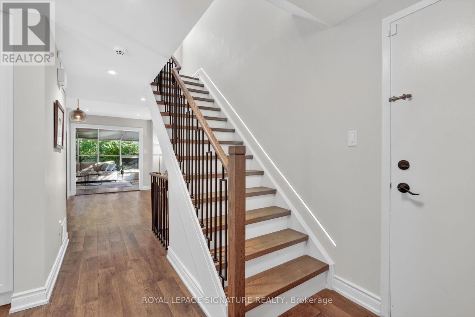 2254 Carol Road, Oakville (Fd Ford), Ontario  L6J 5L1 - Photo 22 - W12447019
