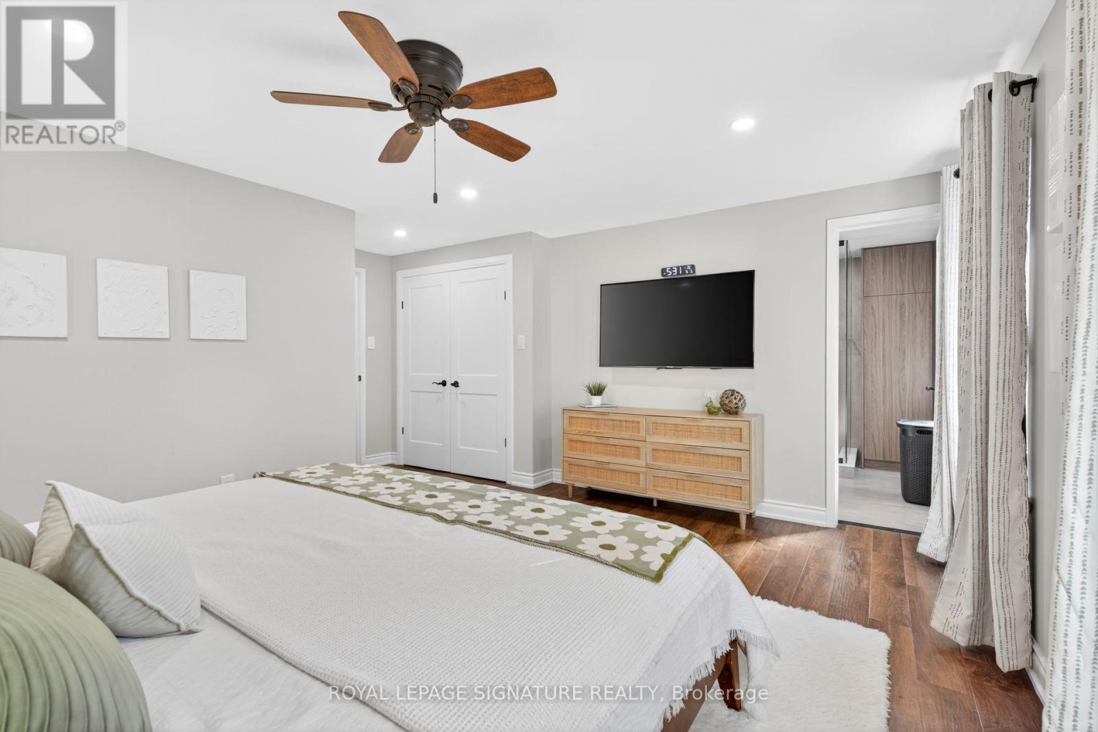 2254 Carol Road, Oakville (Fd Ford), Ontario  L6J 5L1 - Photo 26 - W12447019