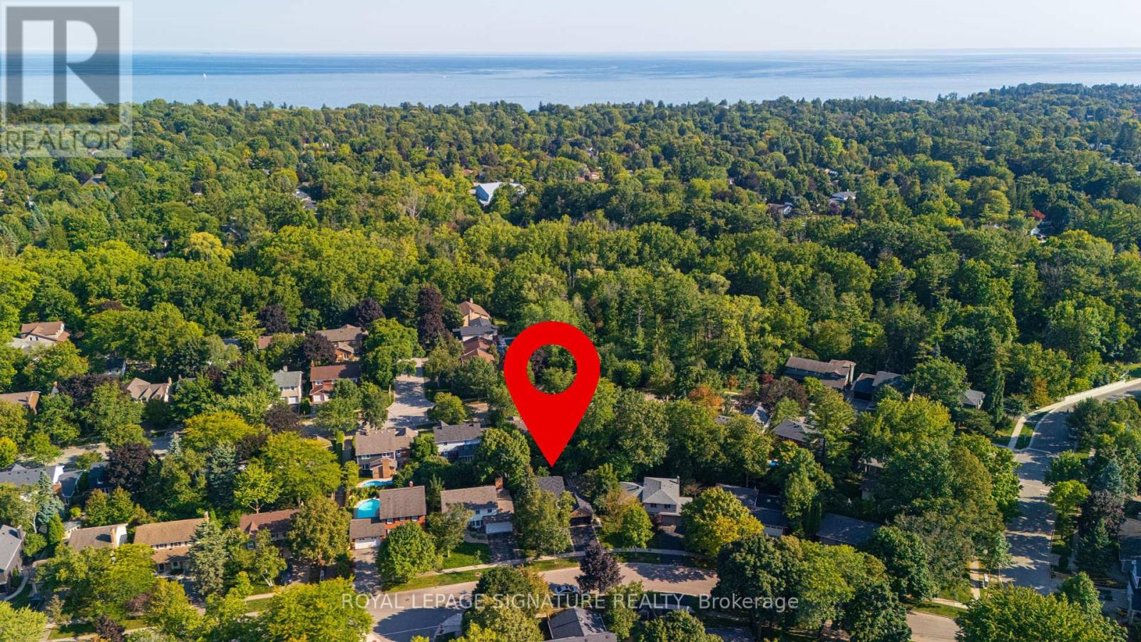 2254 Carol Road, Oakville (Fd Ford), Ontario  L6J 5L1 - Photo 3 - W12447019