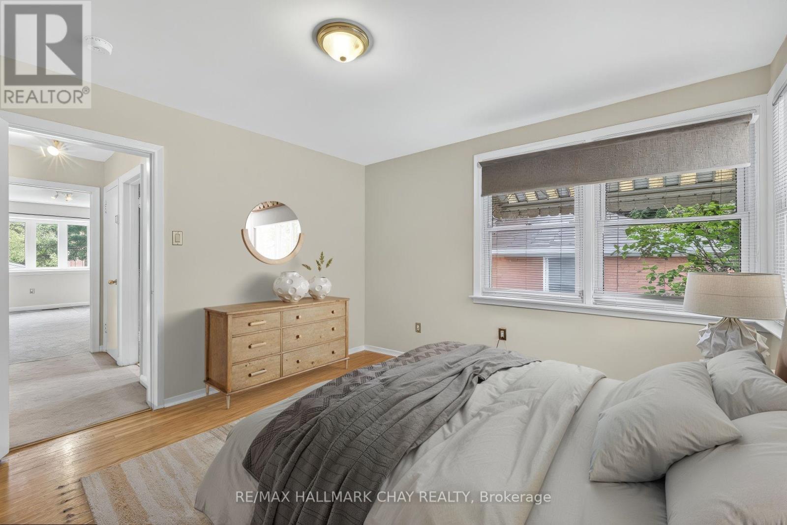 33 Mill Street S, Brampton (Downtown Brampton), Ontario  L6Y 1S7 - Photo 20 - W12447029