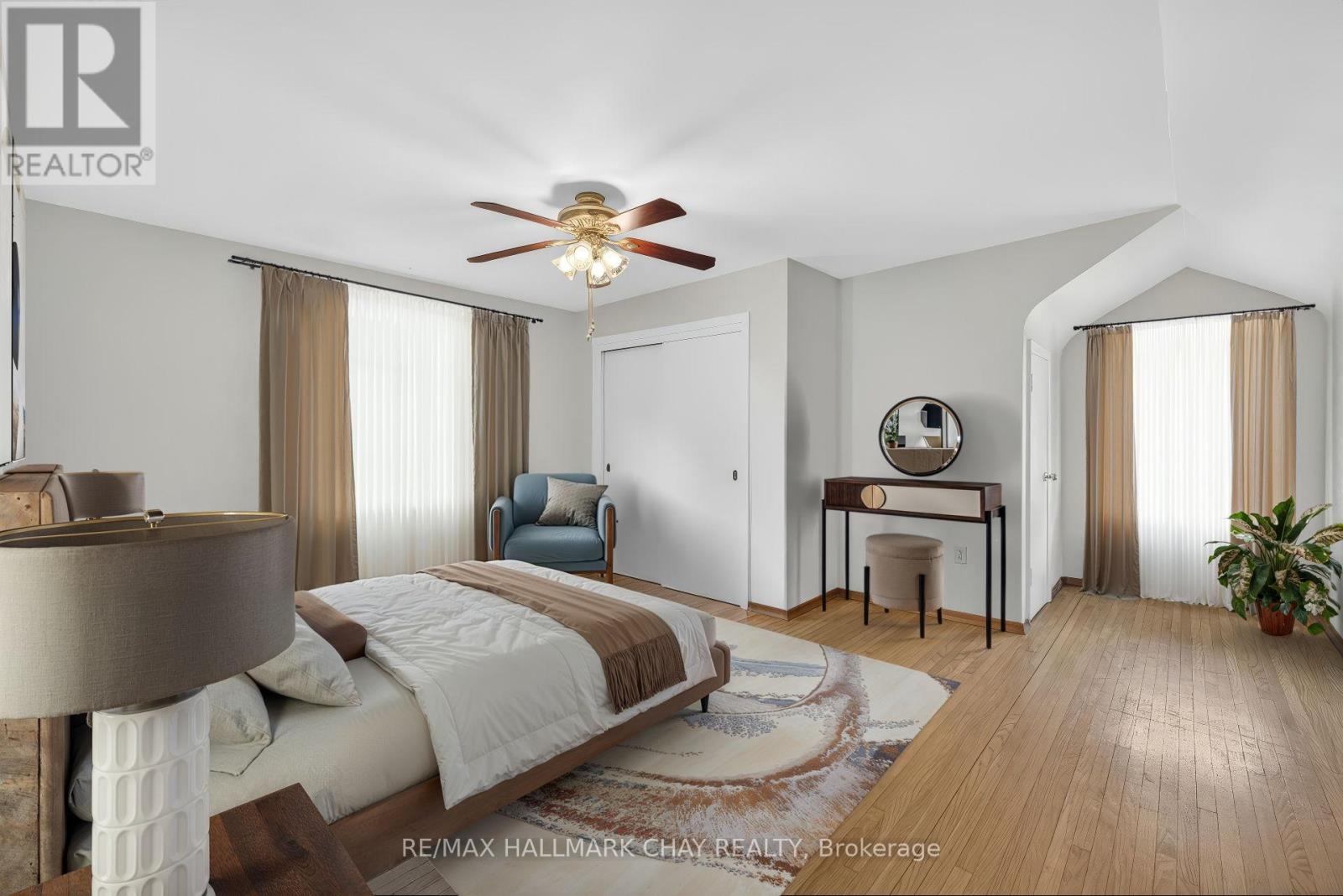 33 Mill Street S, Brampton (Downtown Brampton), Ontario  L6Y 1S7 - Photo 21 - W12447029