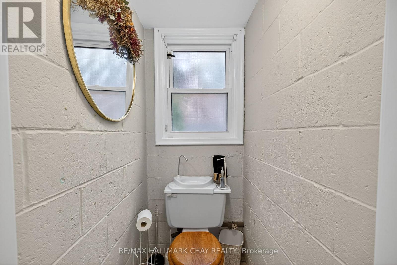 33 Mill Street S, Brampton (Downtown Brampton), Ontario  L6Y 1S7 - Photo 27 - W12447029