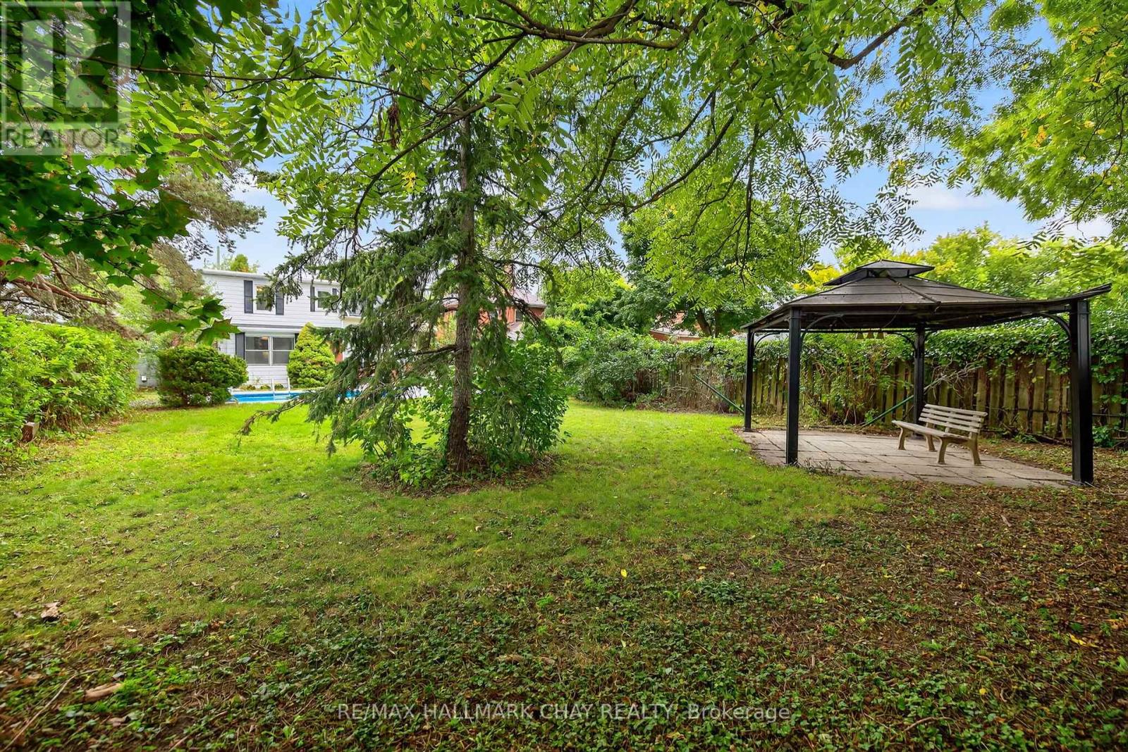 33 Mill Street S, Brampton (Downtown Brampton), Ontario  L6Y 1S7 - Photo 33 - W12447029