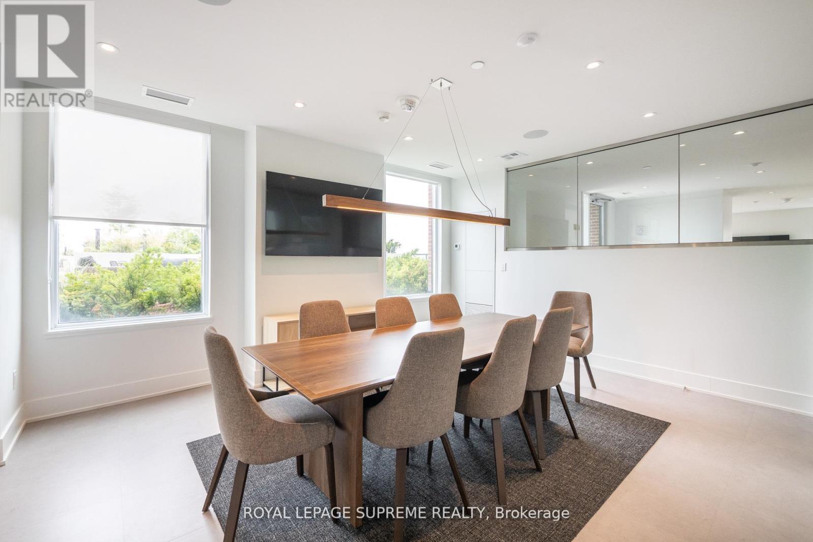 925 - 3100 Keele Street, Toronto (Downsview-Roding-Cfb), Ontario  M3M 0E1 - Photo 12 - W12447052