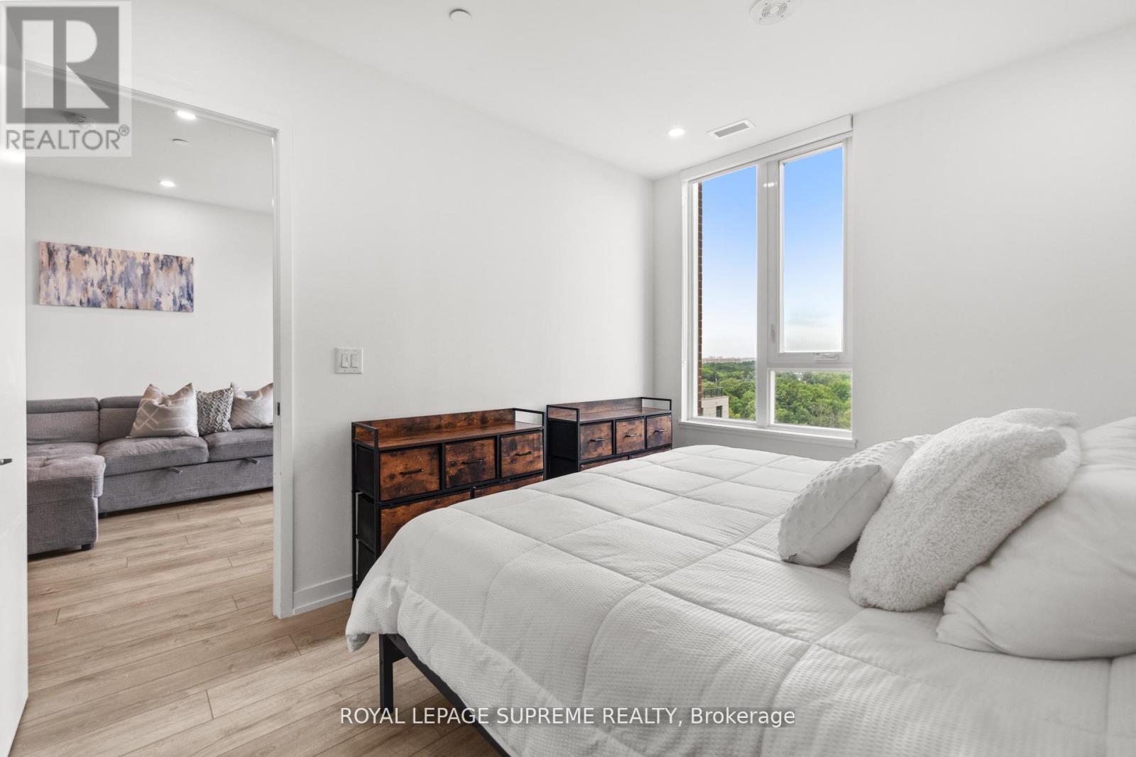 925 - 3100 Keele Street, Toronto (Downsview-Roding-Cfb), Ontario  M3M 0E1 - Photo 30 - W12447052
