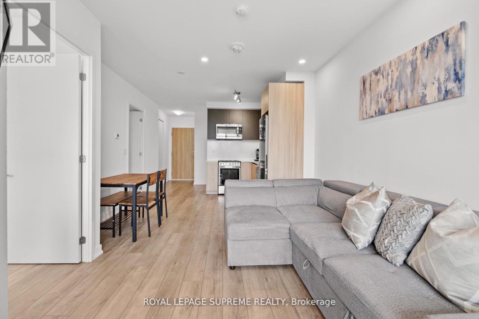 925 - 3100 Keele Street, Toronto (Downsview-Roding-Cfb), Ontario  M3M 0E1 - Photo 37 - W12447052
