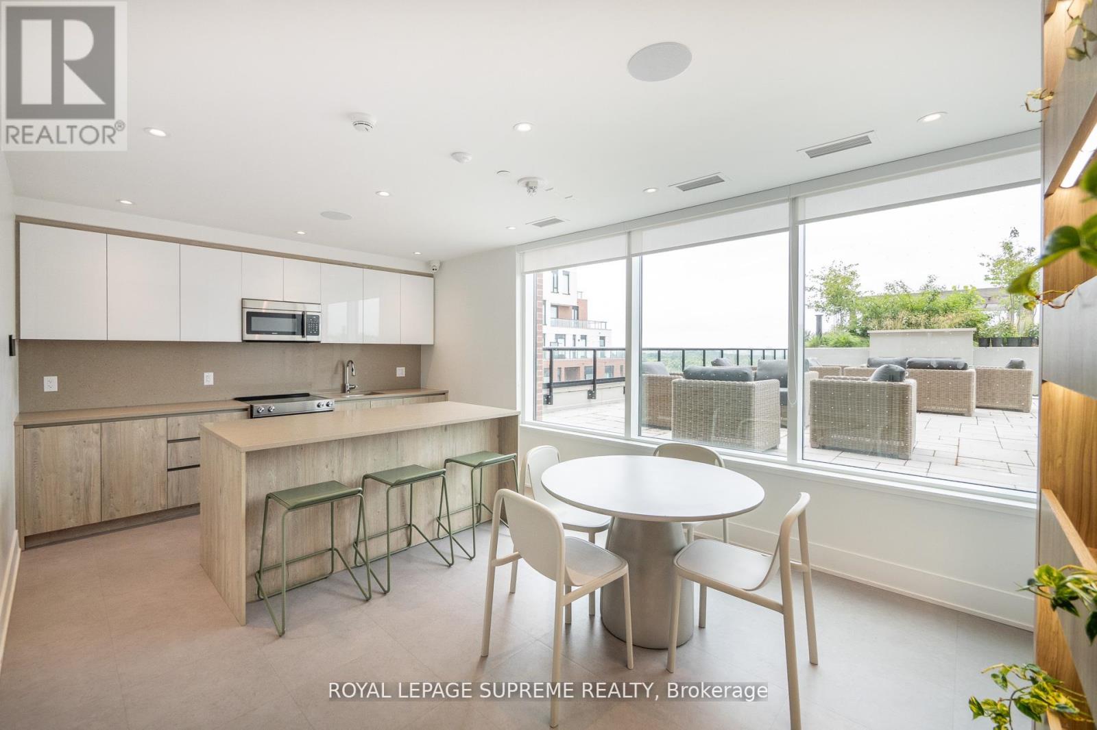 925 - 3100 Keele Street, Toronto (Downsview-Roding-Cfb), Ontario  M3M 0E1 - Photo 43 - W12447052