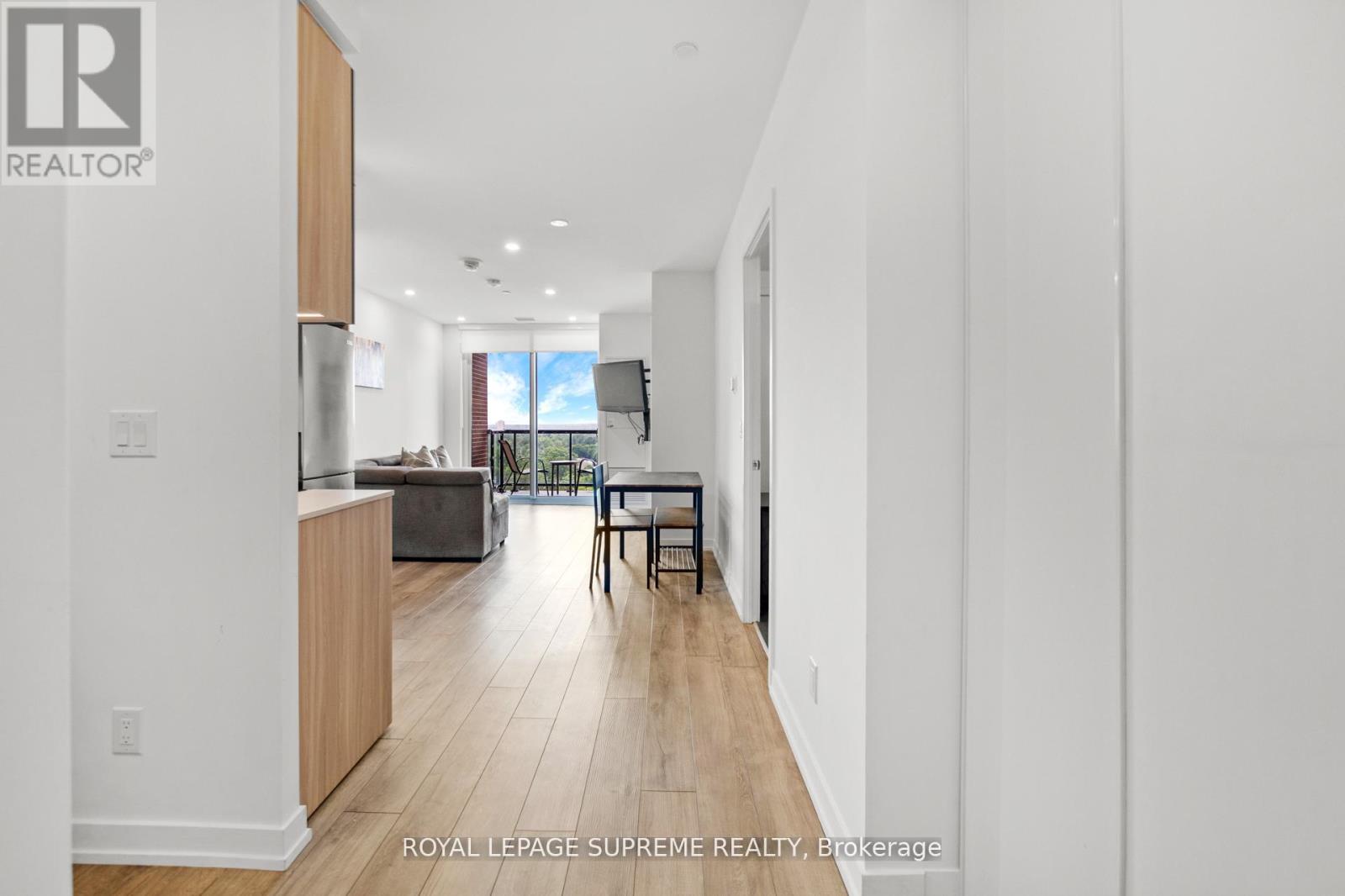 925 - 3100 Keele Street, Toronto (Downsview-Roding-Cfb), Ontario  M3M 0E1 - Photo 45 - W12447052