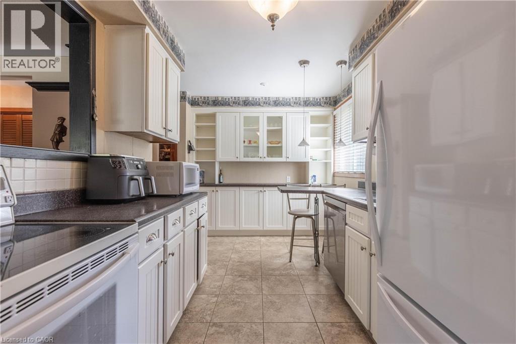 8 Jefferson Drive, St. Catharines, Ontario  L2N 3T9 - Photo 10 - 40776777