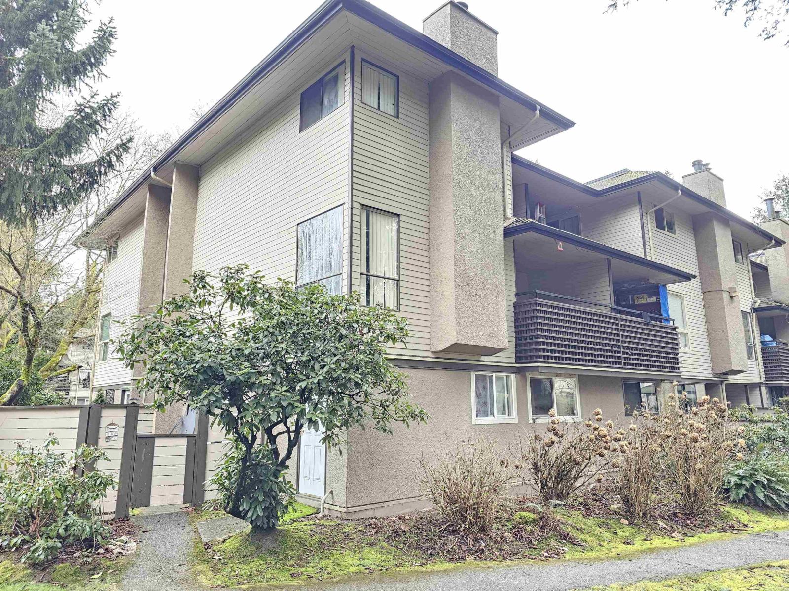 10539 HOLLY PARK LANE, Surrey, British Columbia