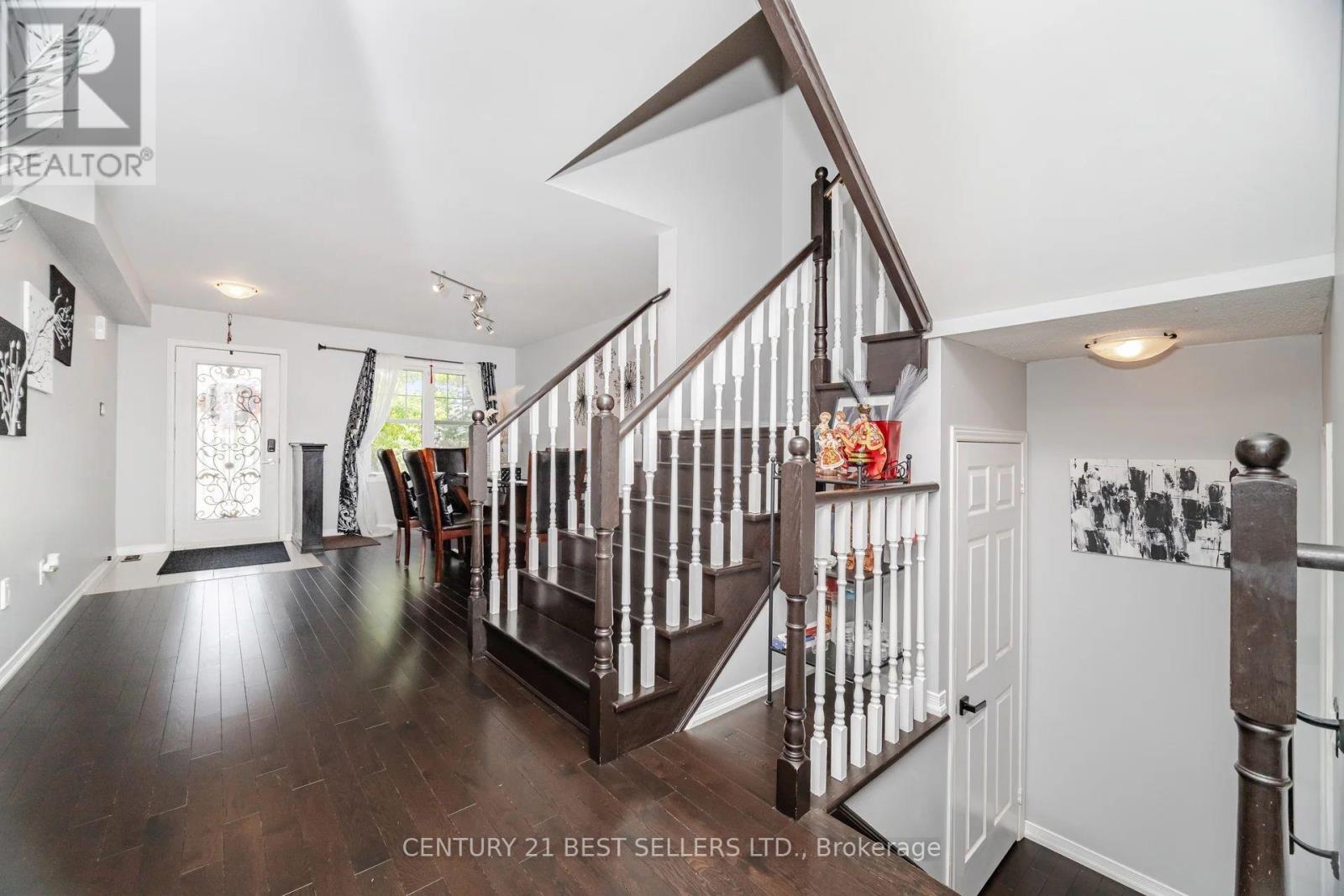 416 Duncan Lane, Milton, Ontario  L9T 0V3 - Photo 33 - W12429287