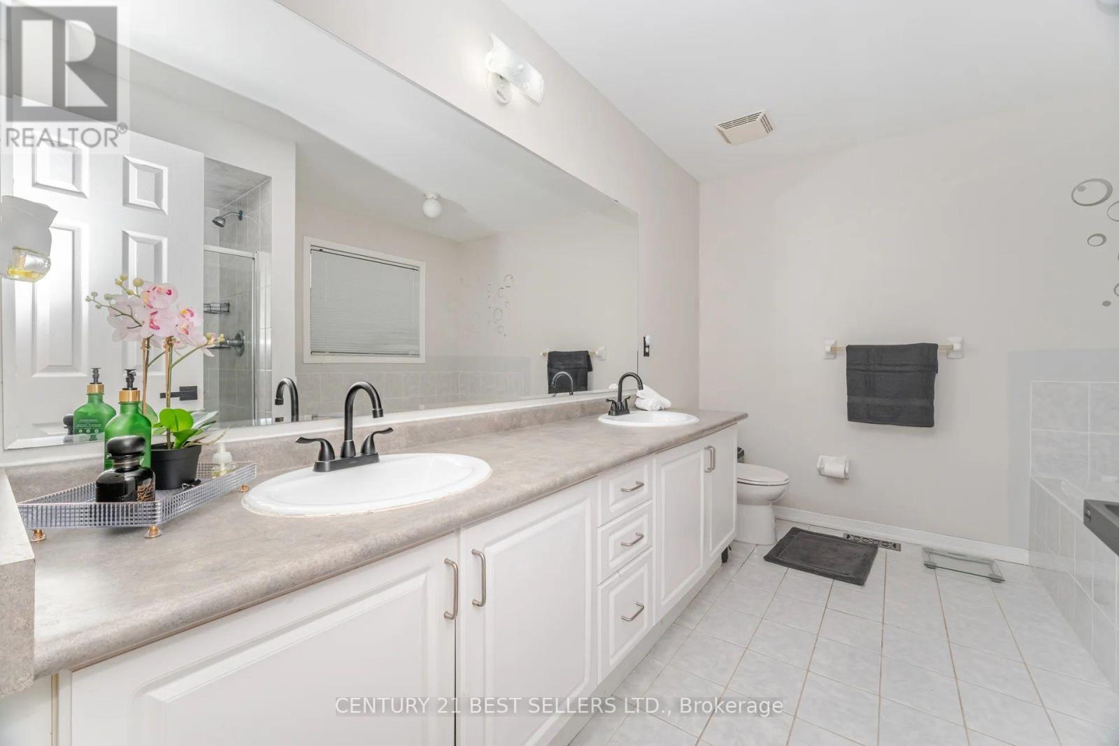 416 Duncan Lane, Milton, Ontario  L9T 0V3 - Photo 27 - W12429287