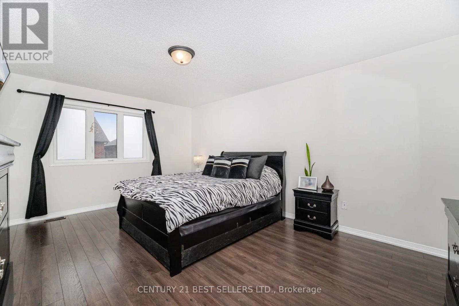 416 Duncan Lane, Milton, Ontario  L9T 0V3 - Photo 24 - W12429287