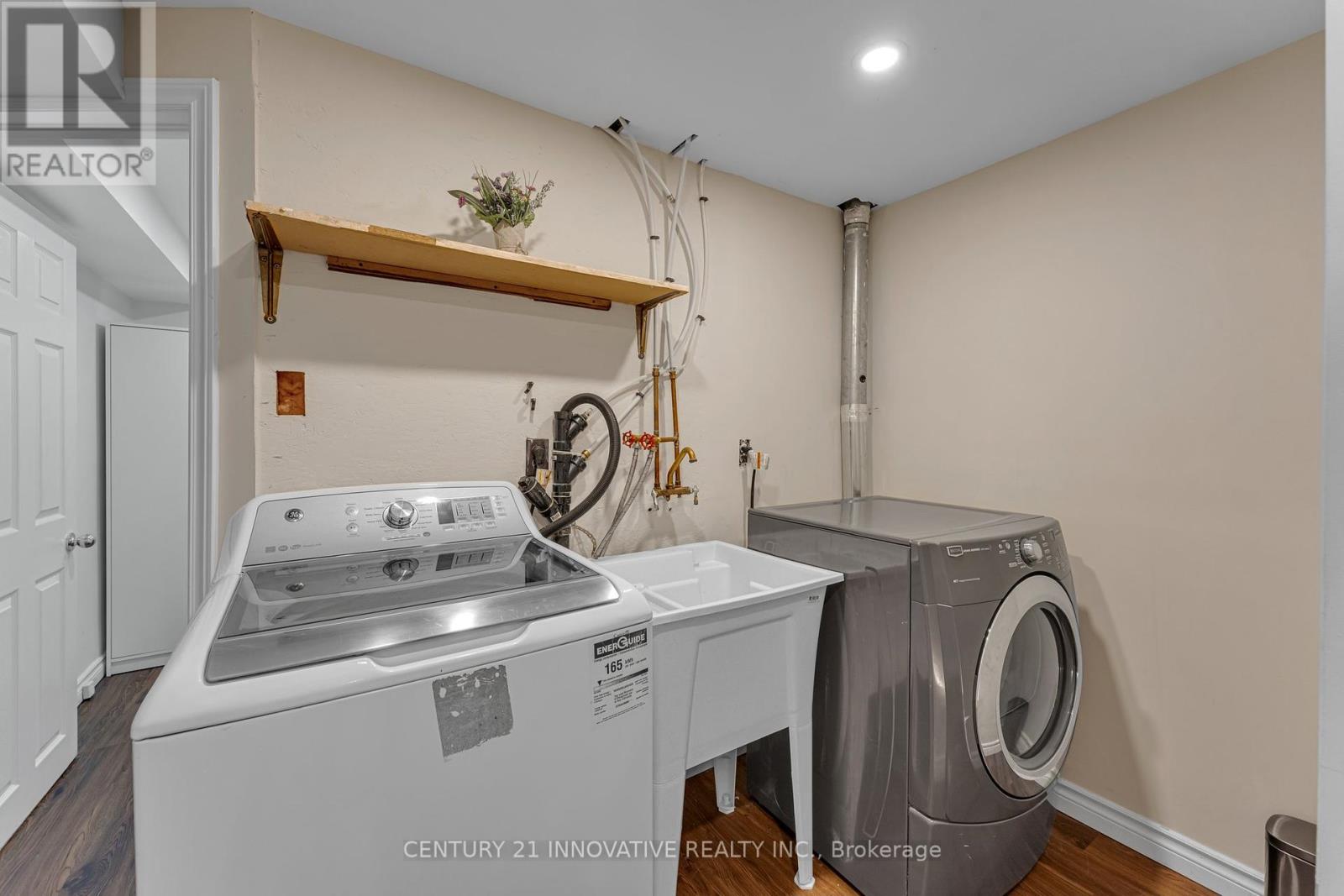 39 Delena Avenue N, Hamilton, Ontario  L8H 6B5 - Photo 24 - X12446975