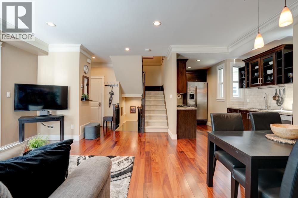 1626 St. Andrews Avenue, North Vancouver, British Columbia  V7L 3L6 - Photo 5 - R3047799