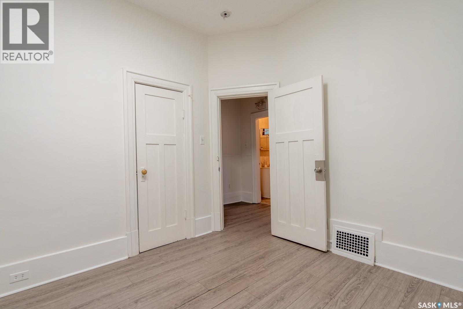 1535 Victoria Avenue, Regina, Saskatchewan  S4P 0P6 - Photo 14 - SK020193