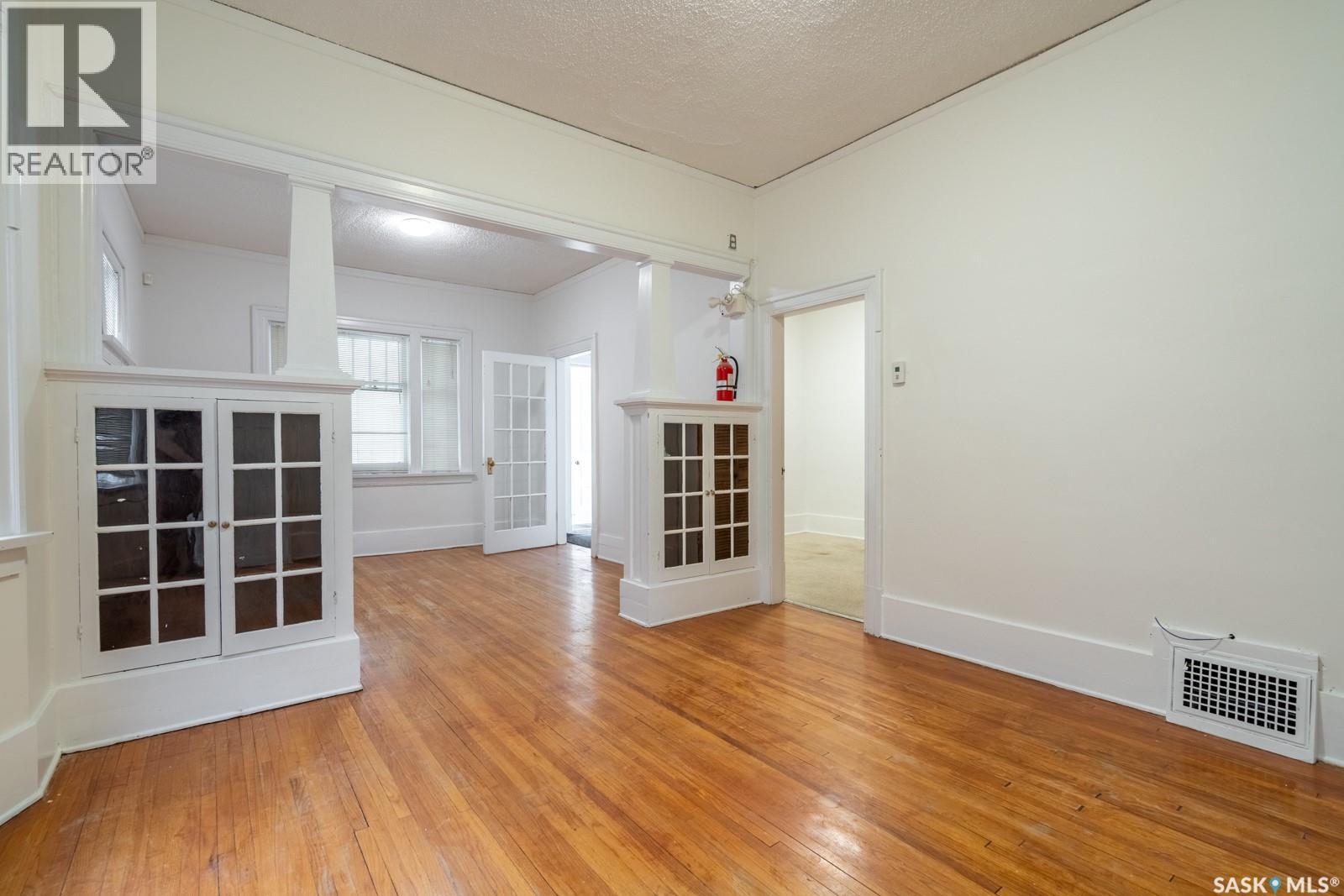 1535 Victoria Avenue, Regina, Saskatchewan  S4P 0P6 - Photo 7 - SK020193
