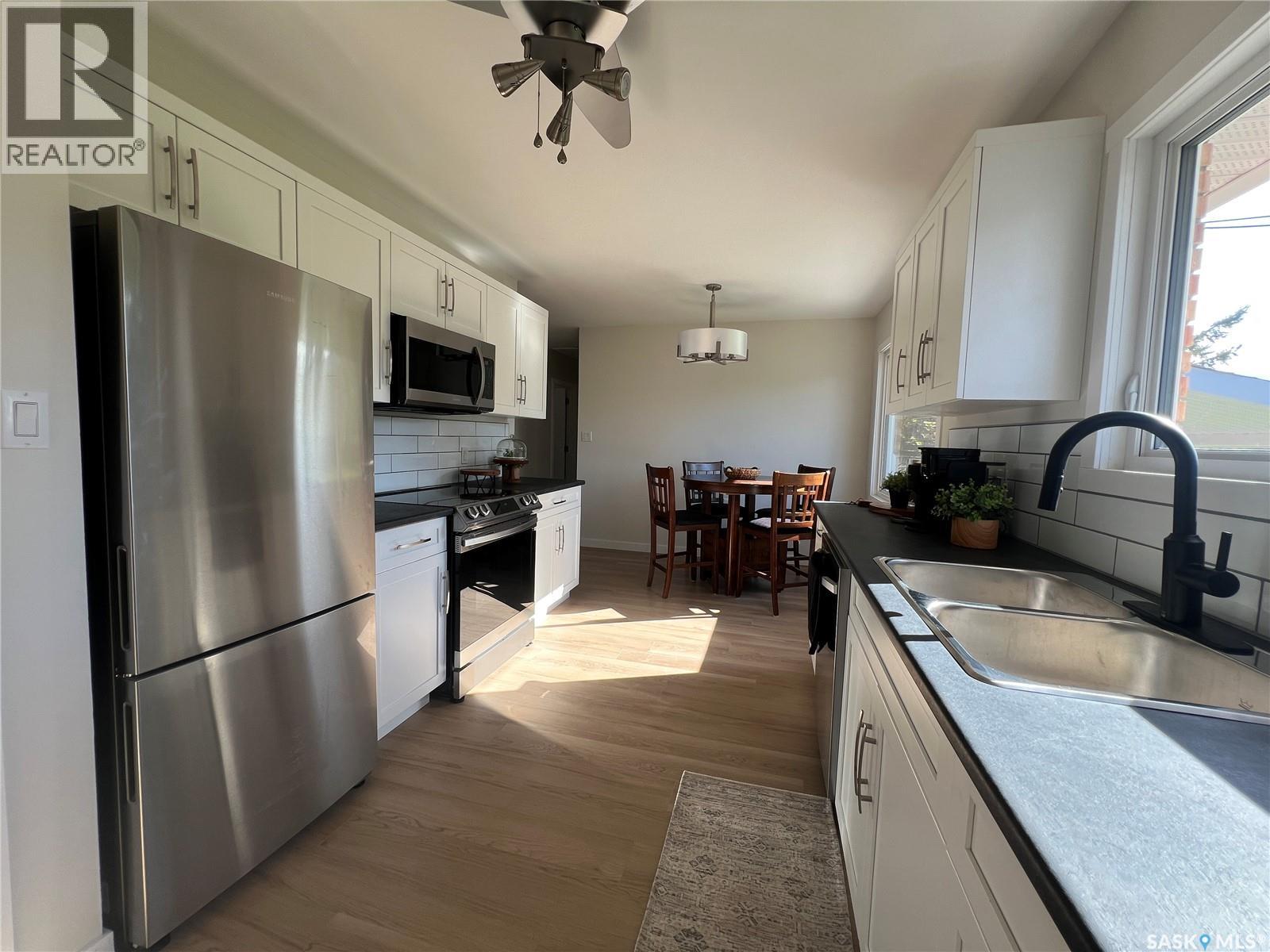 1121 Asquith Drive, Esterhazy, Saskatchewan  S0A 0X0 - Photo 10 - SK020189