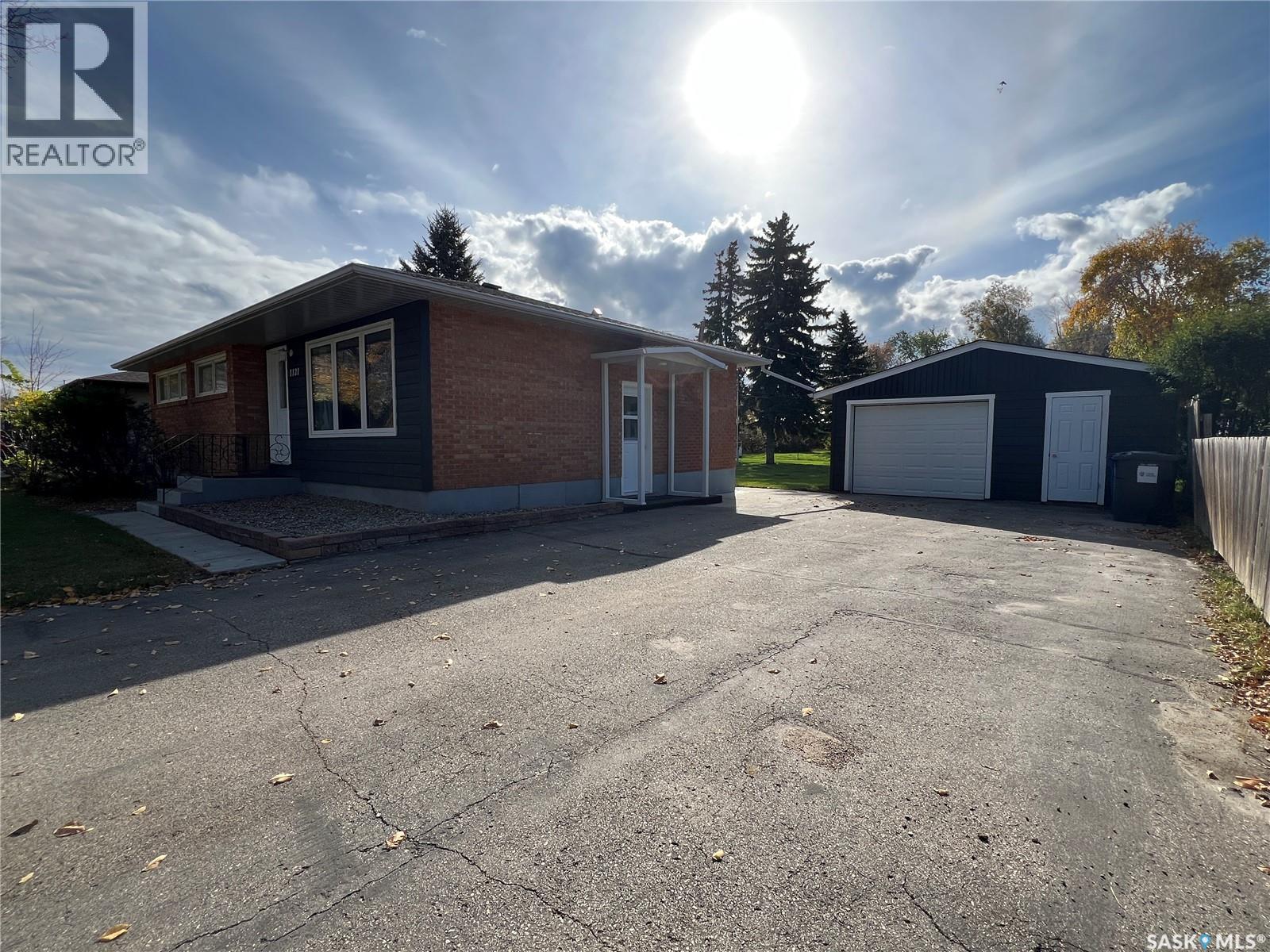 1121 Asquith Drive, Esterhazy, Saskatchewan  S0A 0X0 - Photo 2 - SK020189