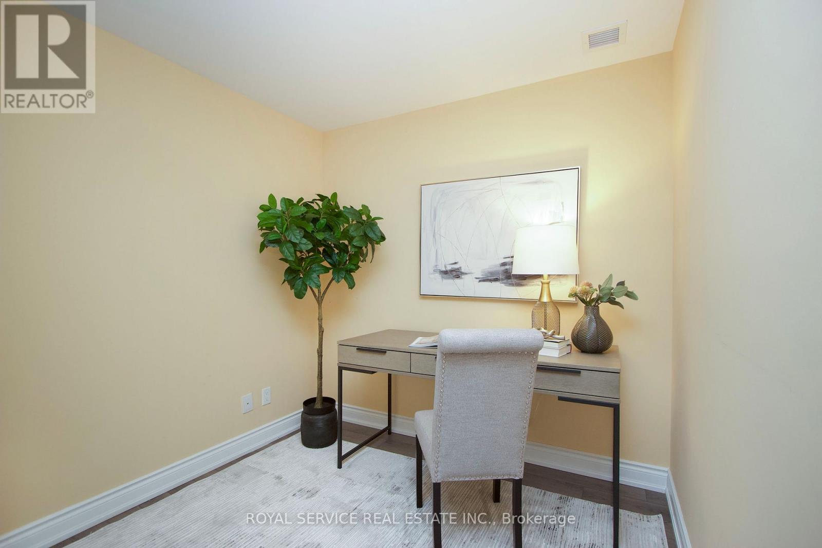 308 - 21 Brookhouse Drive, Clarington, Ontario  L1B 0V4 - Photo 12 - E12440293