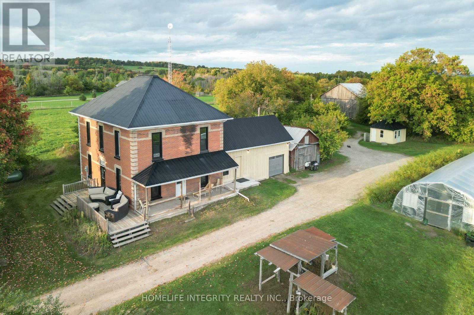 995305 Mono Adjala Townline, Adjala-Tosorontio, Ontario  L9R 1V1 - Photo 4 - N12417163