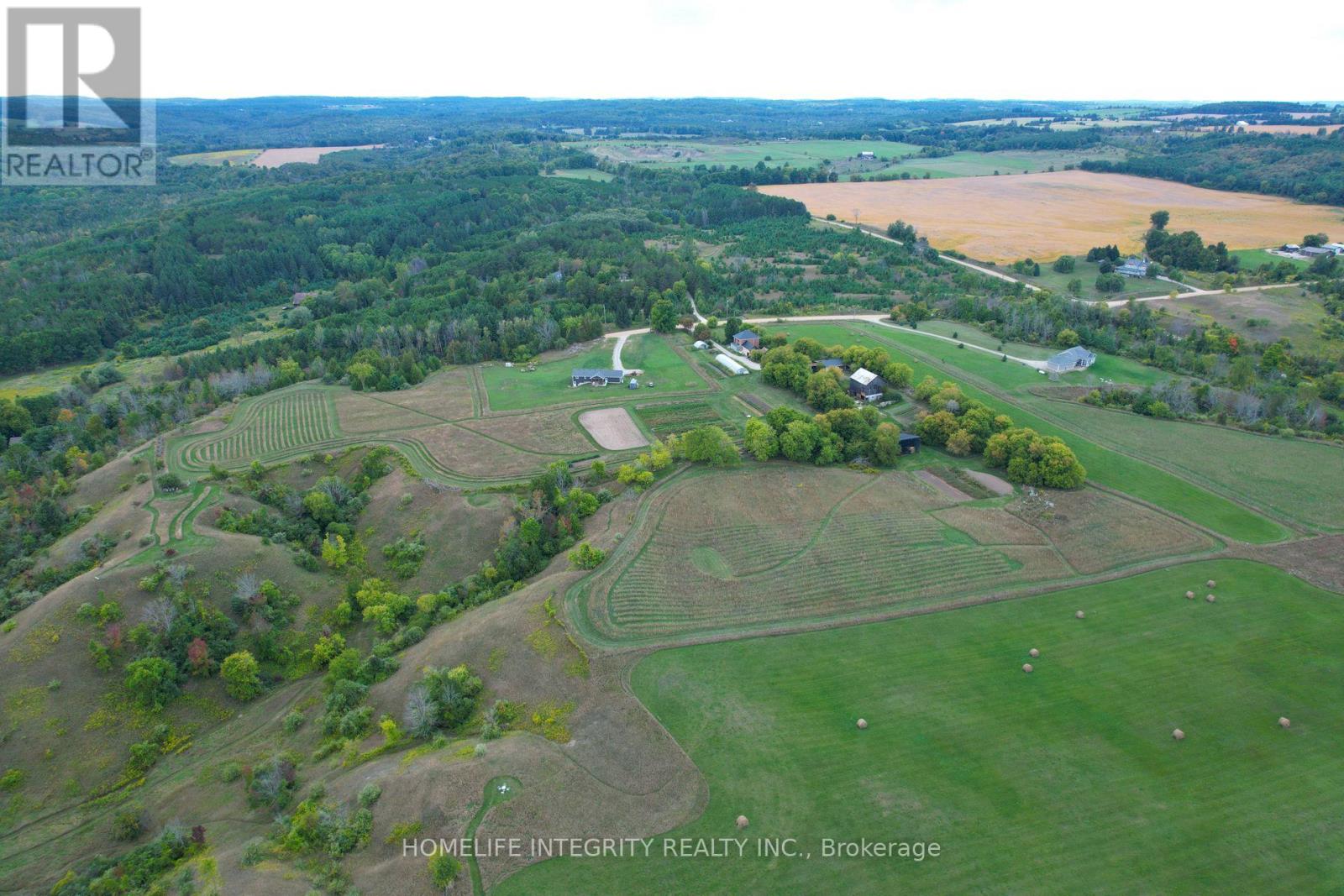995305 Mono Adjala Townline, Adjala-Tosorontio, Ontario  L9R 1V1 - Photo 46 - N12417163