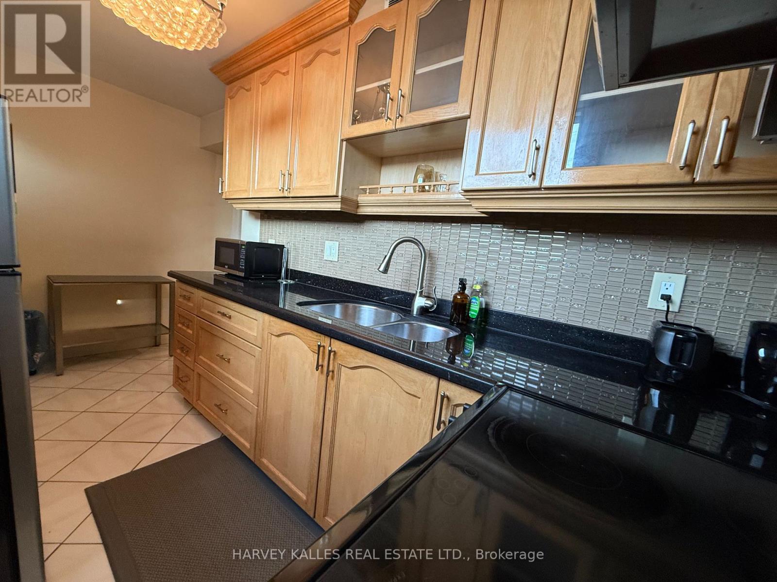 4 Corbett Avenue, Toronto, Ontario  M6N 1V1 - Photo 29 - W12446353