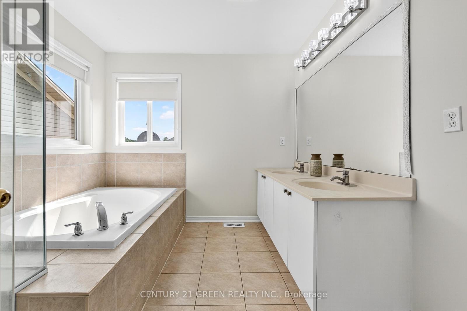 110 Hunter Way, Brantford, Ontario  N3T 0B1 - Photo 34 - X12414676