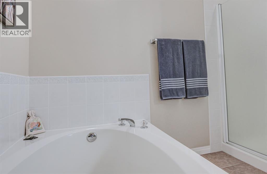 78 Shannon Estates Terrace Sw, Calgary, Alberta  T2Y 4C6 - Photo 20 - A2259838