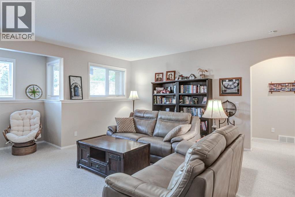 78 Shannon Estates Terrace Sw, Calgary, Alberta  T2Y 4C6 - Photo 26 - A2259838