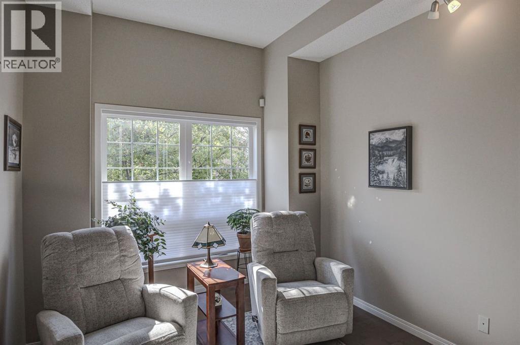78 Shannon Estates Terrace Sw, Calgary, Alberta  T2Y 4C6 - Photo 7 - A2259838