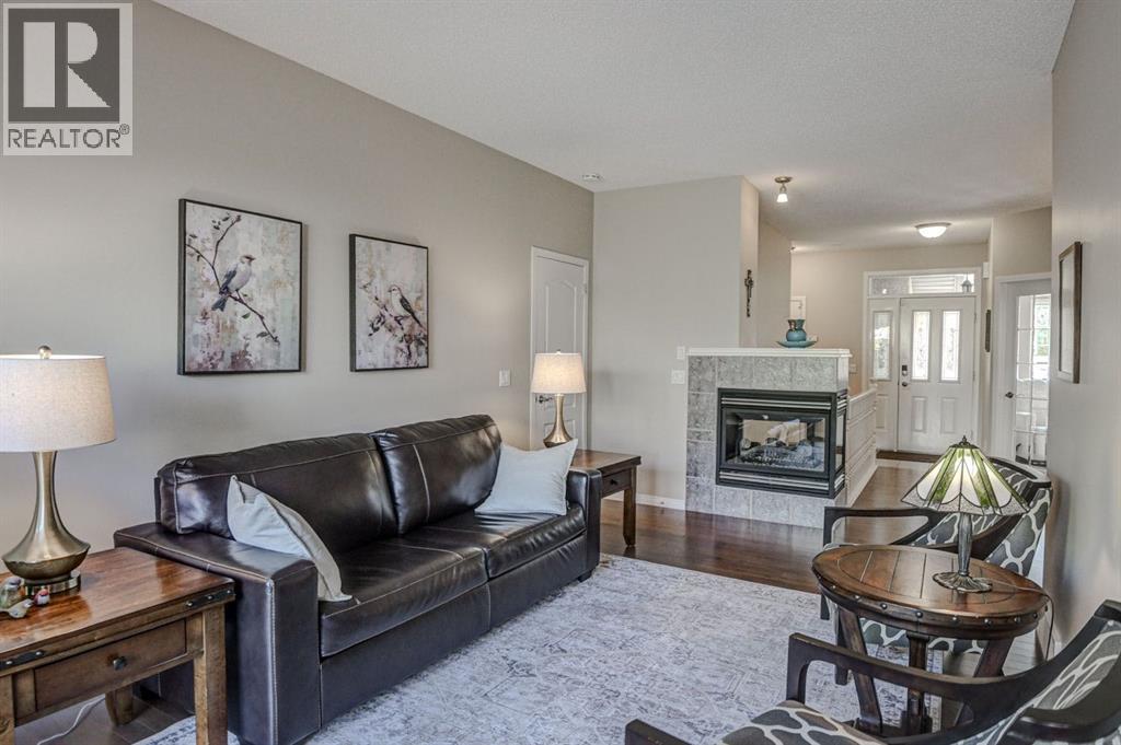 78 Shannon Estates Terrace Sw, Calgary, Alberta  T2Y 4C6 - Photo 10 - A2259838