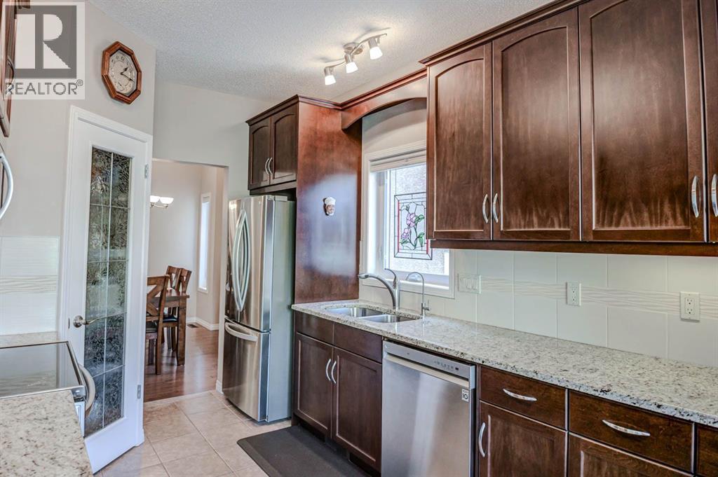 78 Shannon Estates Terrace Sw, Calgary, Alberta  T2Y 4C6 - Photo 15 - A2259838