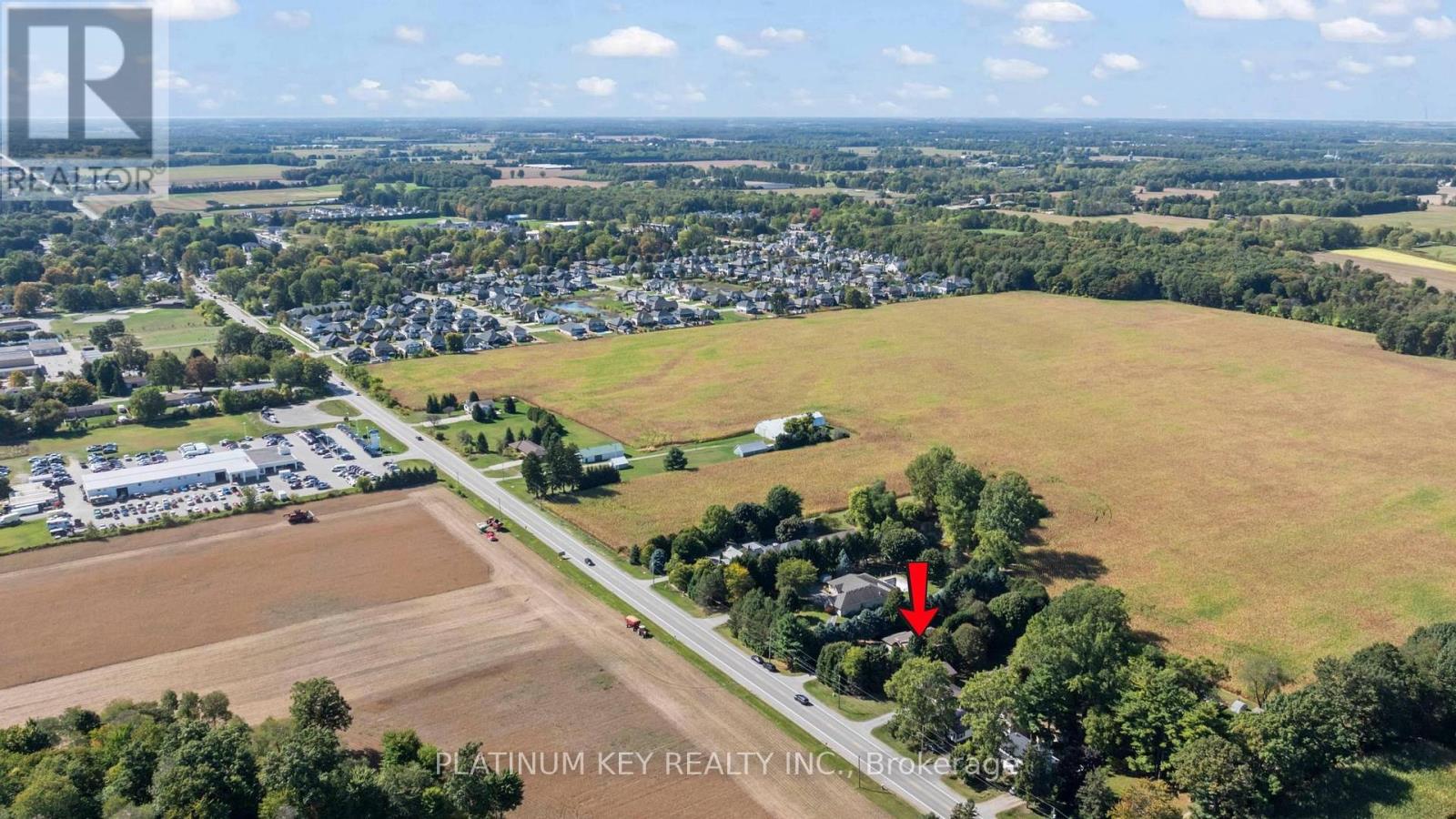 8846 Glendon Drive, Strathroy-Caradoc, Ontario  N0L 1W0 - Photo 38 - X12447279
