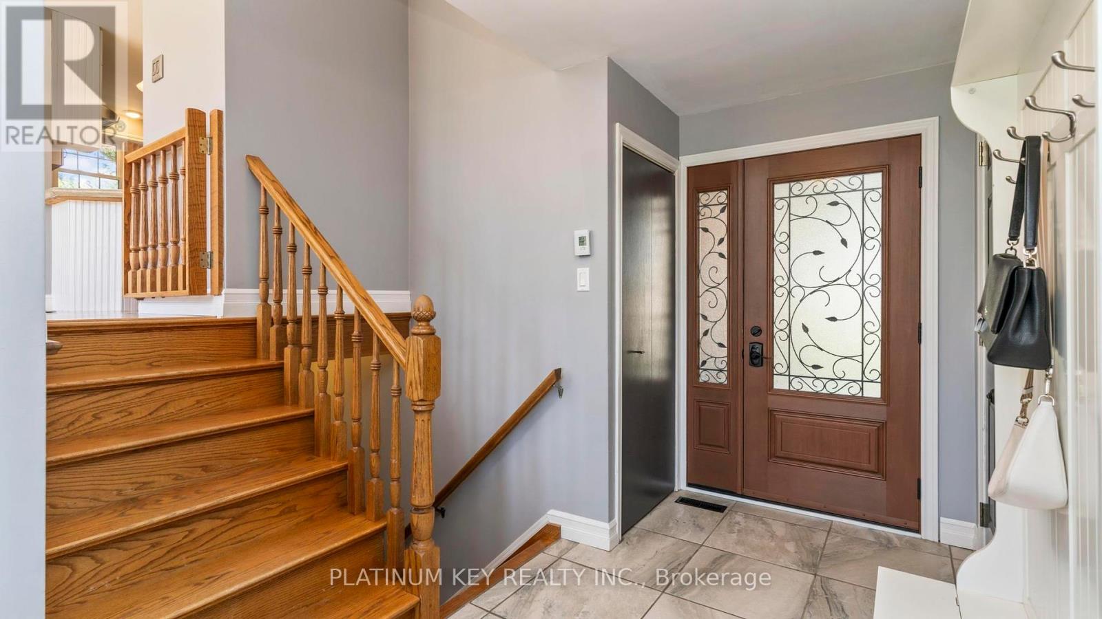 8846 Glendon Drive, Strathroy-Caradoc, Ontario  N0L 1W0 - Photo 7 - X12447279