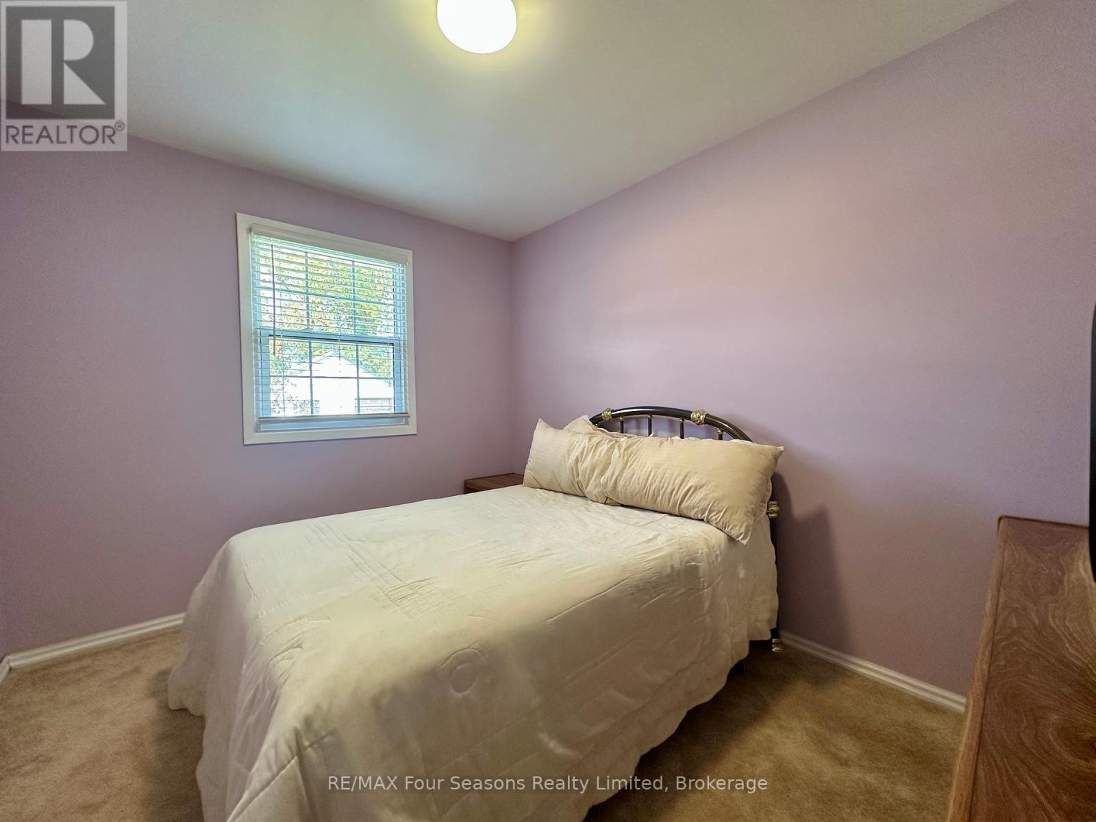 207 Christopher Street, Clearview (Stayner), Ontario  L0M 1S0 - Photo 19 - S12330723