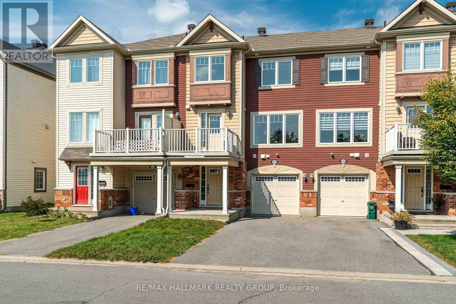 164 SUNSHINE CRESCENT, Ottawa, Ontario