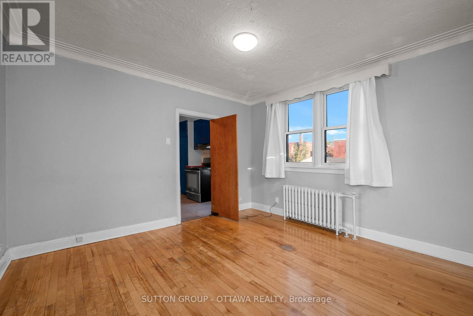 82 Genest Street, Ottawa, Ontario  K1L 7Z2 - Photo 12 - X12447309