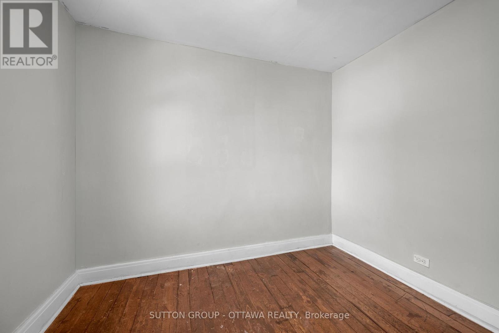 82 Genest Street, Ottawa, Ontario  K1L 7Z2 - Photo 21 - X12447309