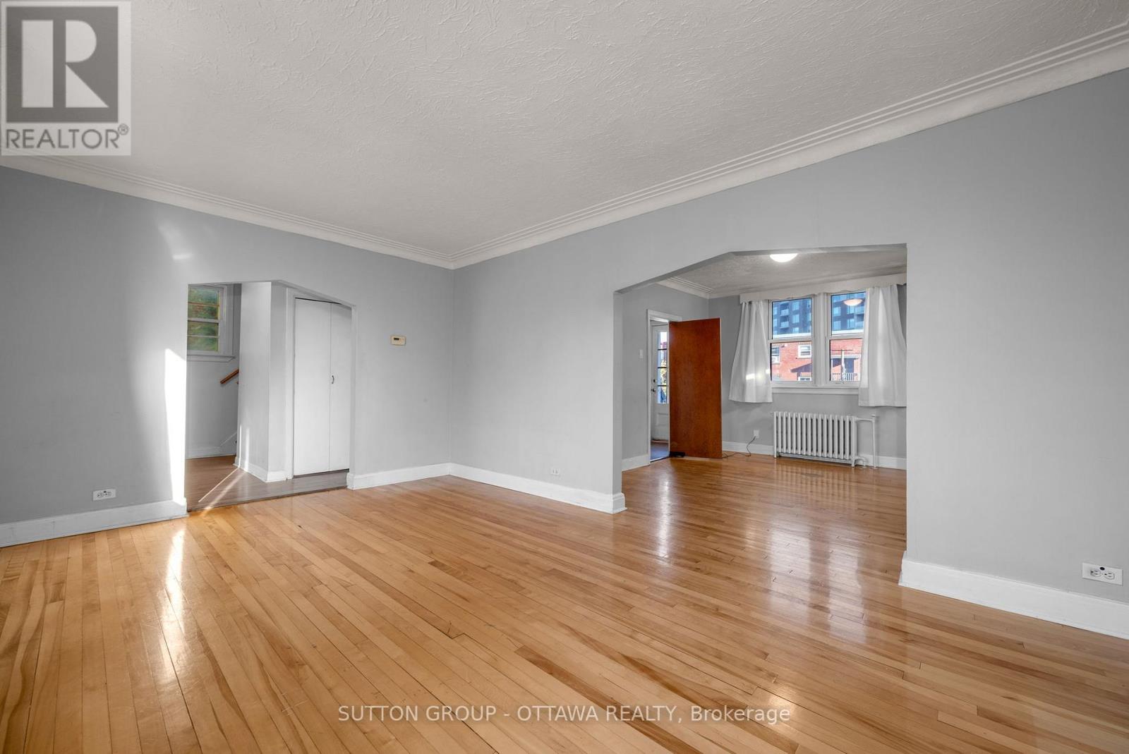 82 Genest Street, Ottawa, Ontario  K1L 7Z2 - Photo 9 - X12447309