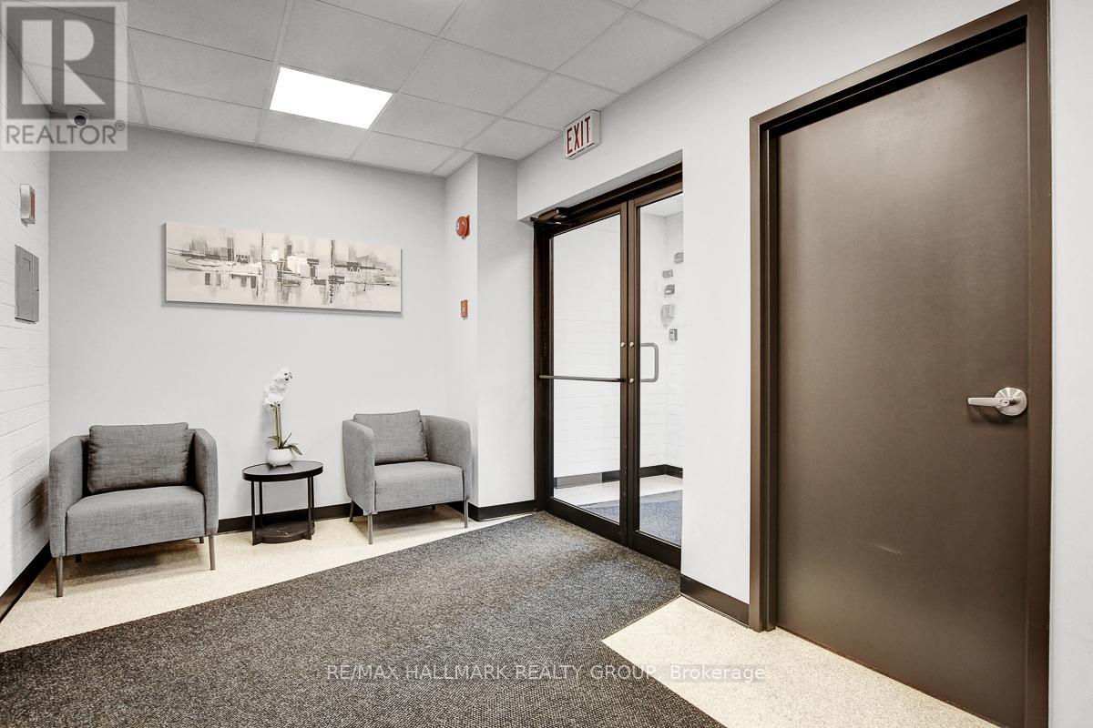 504 - 222 Guigues Avenue, Ottawa, Ontario  K1N 5J2 - Photo 3 - X12447327