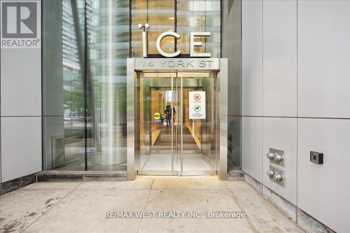 512 - 14 York Street, Toronto (Waterfront Communities), Ontario  M5J 0B1 - Photo 2 - C12447079