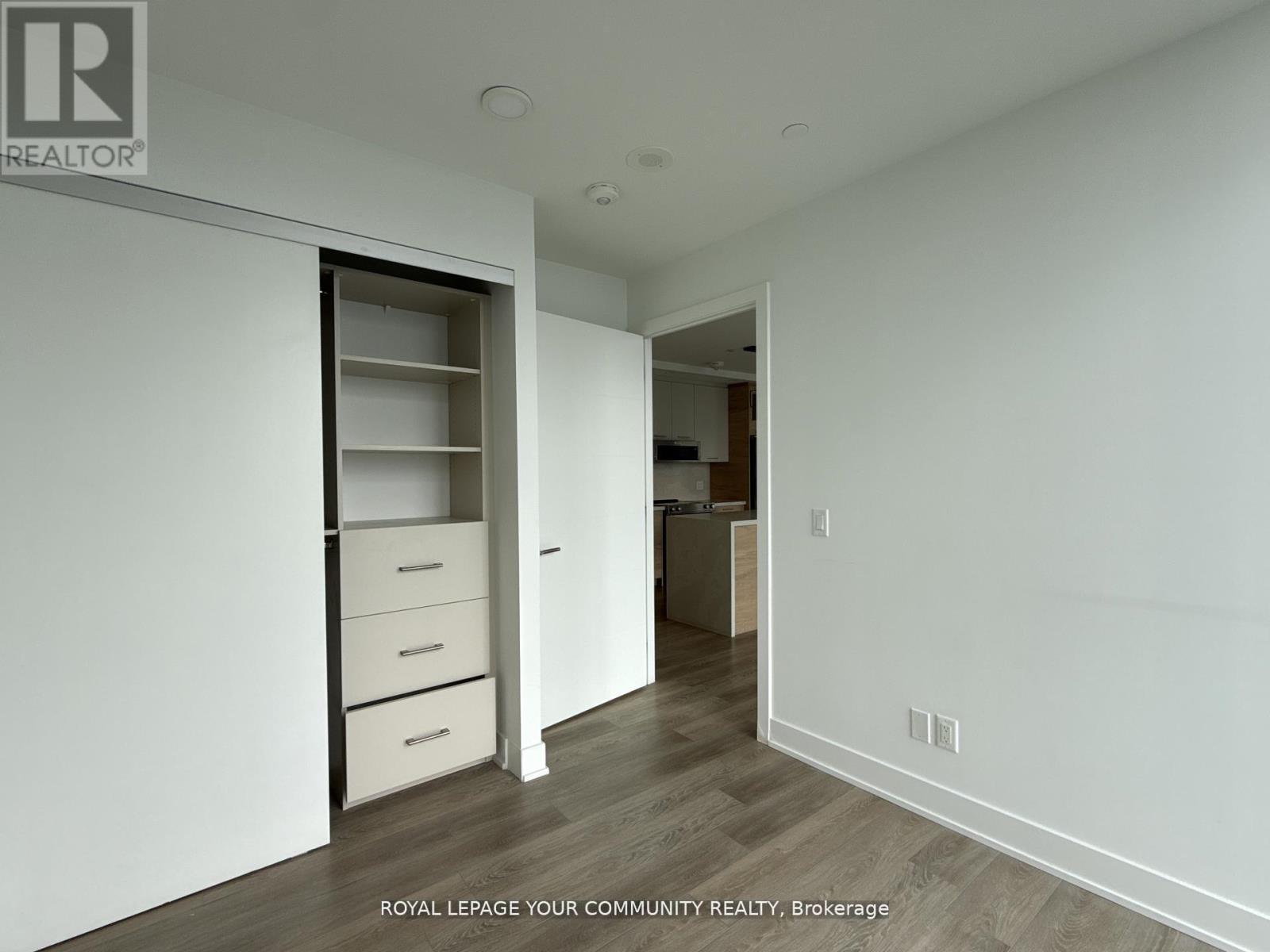 3302 - 200 Redpath Avenue, Toronto, Ontario  M4P 0E6 - Photo 9 - C12447087