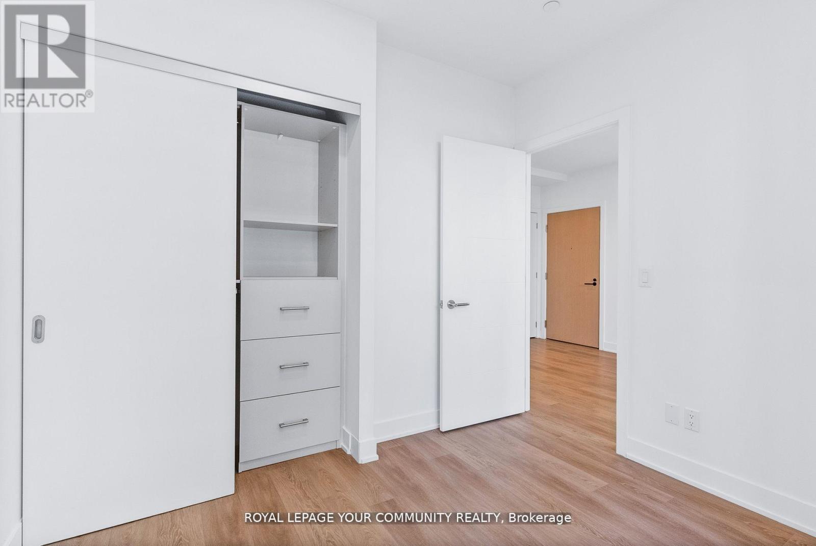 305 - 200 Redpath Avenue, Toronto, Ontario  M4P 0E6 - Photo 6 - C12447100