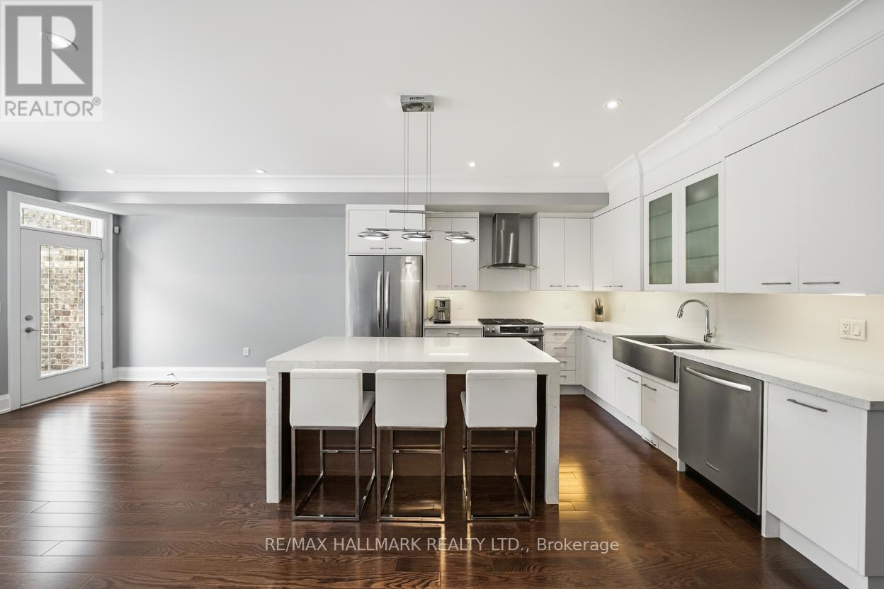 19 Hycrest Avenue, Toronto (Willowdale East), Ontario  M2N 5G2 - Photo 11 - C12447137