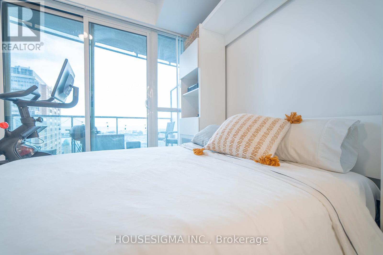 1608 - 150 East E Liberty Street, Toronto, Ontario  M6K 3R5 - Photo 11 - C12447141
