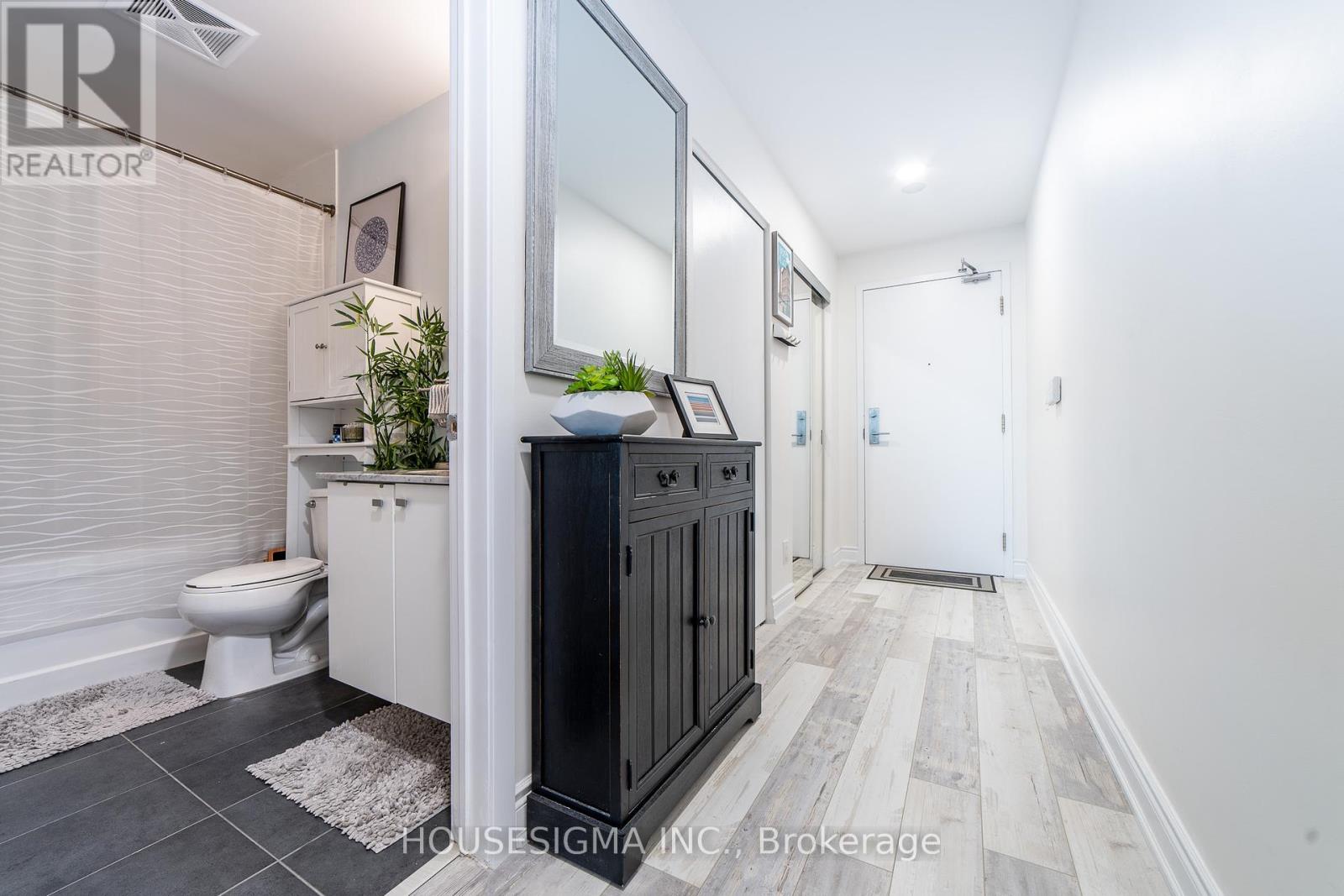 1608 - 150 East E Liberty Street, Toronto, Ontario  M6K 3R5 - Photo 3 - C12447141